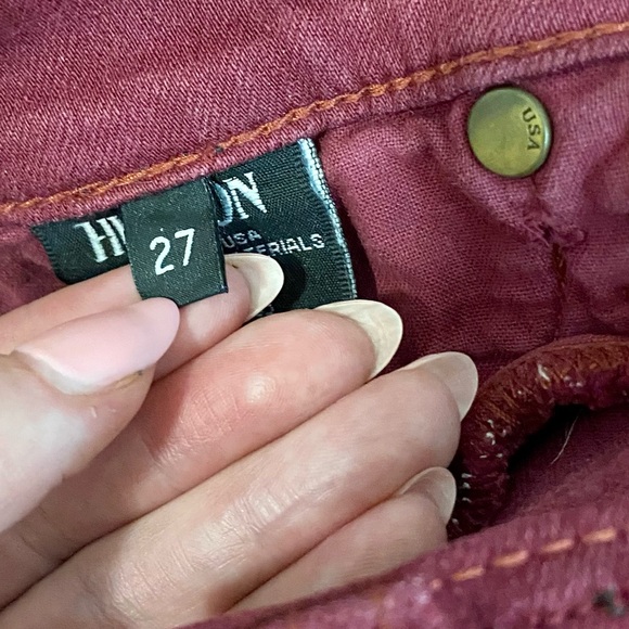 Hudson “Nico” Midrise Skinny Jean In Crimson Destructed - Picture 7 of 10